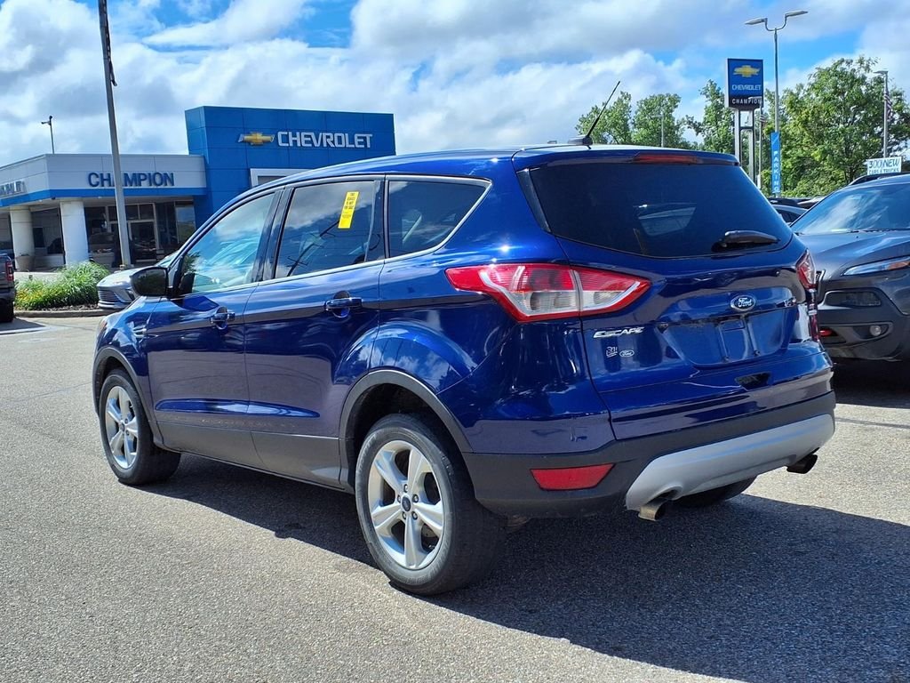 Used 2014 Blue Ford SE image 6