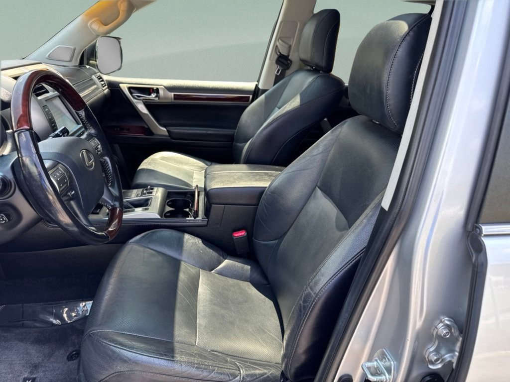 Used 2018 Silver Lexus 460 image 11