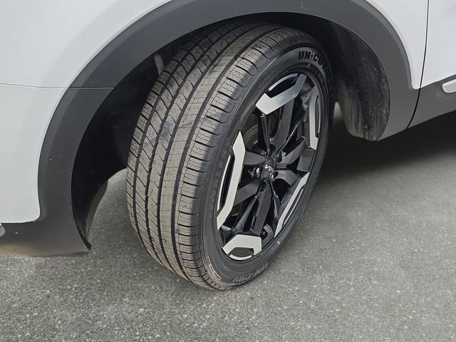 Used 2024 White Kia EX image 31