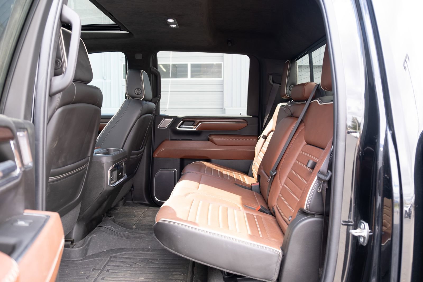 Used 2024 Onyx Black GMC Denali Ultimate image 16