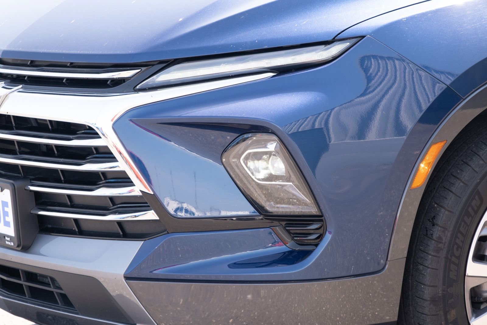 Used 2023 Blue Glow Metallic Chevrolet Premier image 21