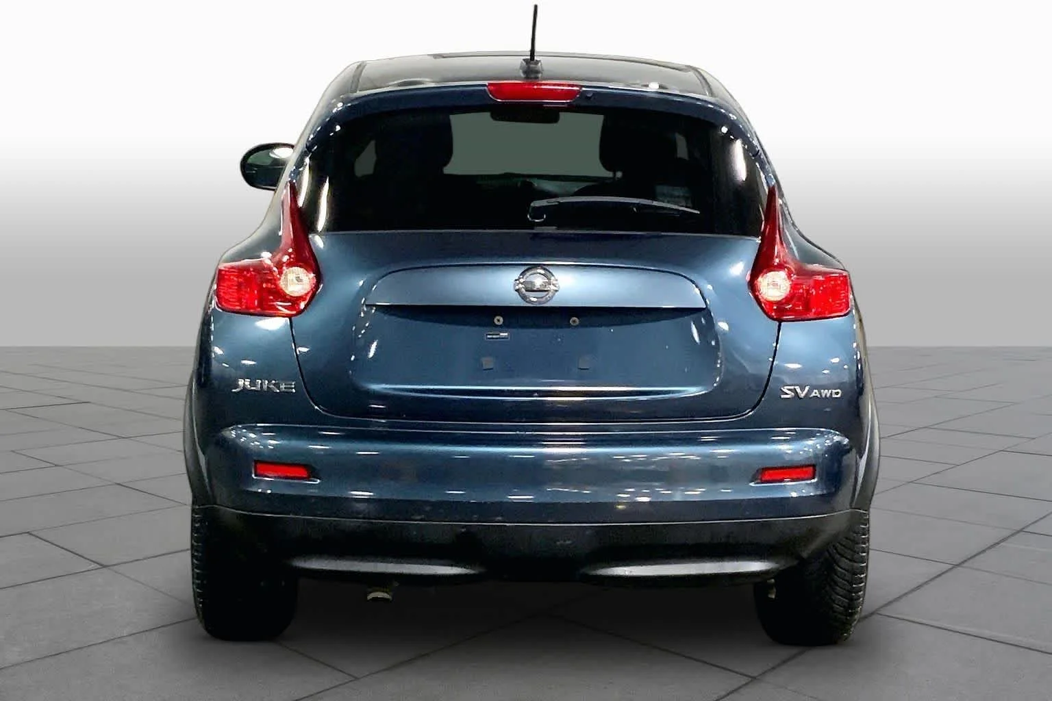 Pre-Owned 2011 Nissan JUKE SV