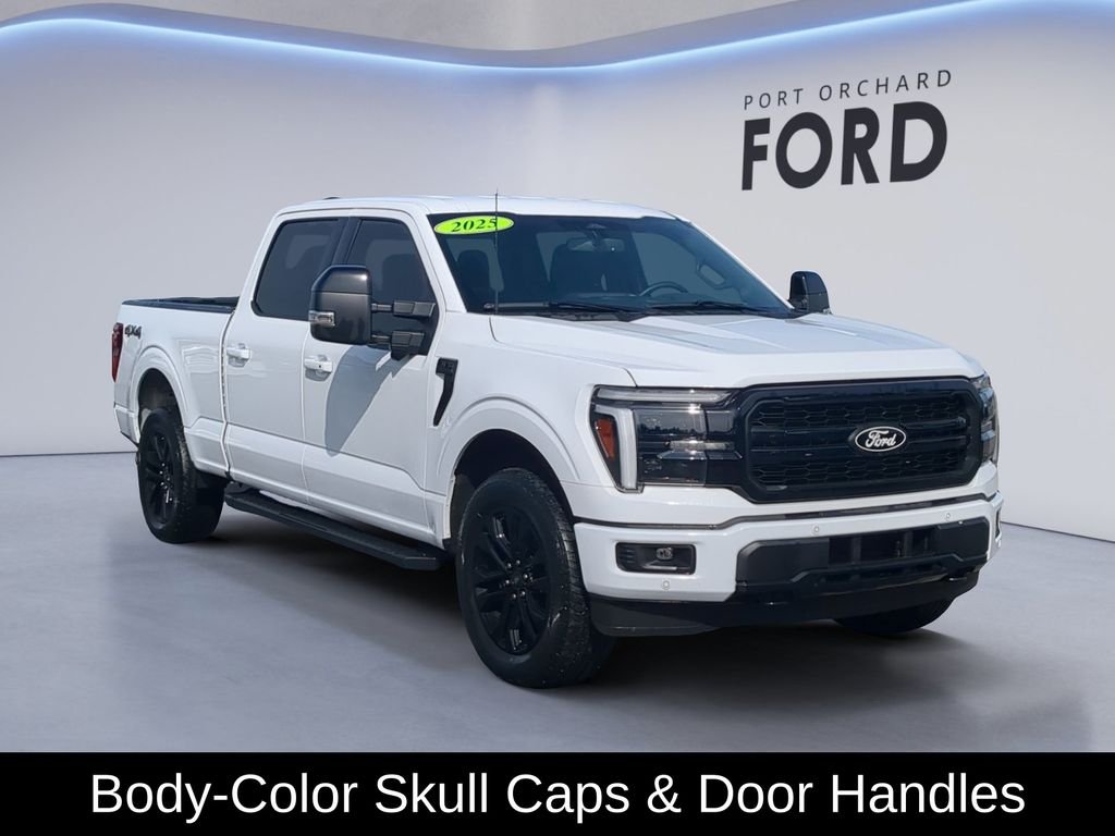 Used 2025  Ford Lariat image 9