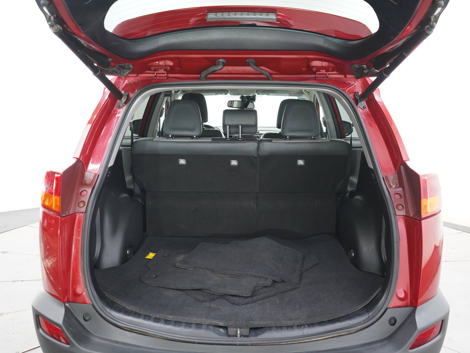 Used 2015 Barcelona Red Metallic Toyota Limited image 16