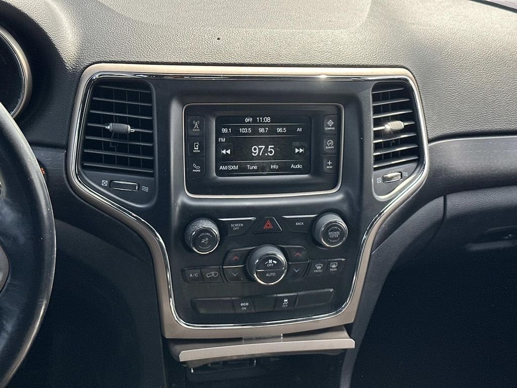 Used 2015 White/off-white Jeep Laredo image 19