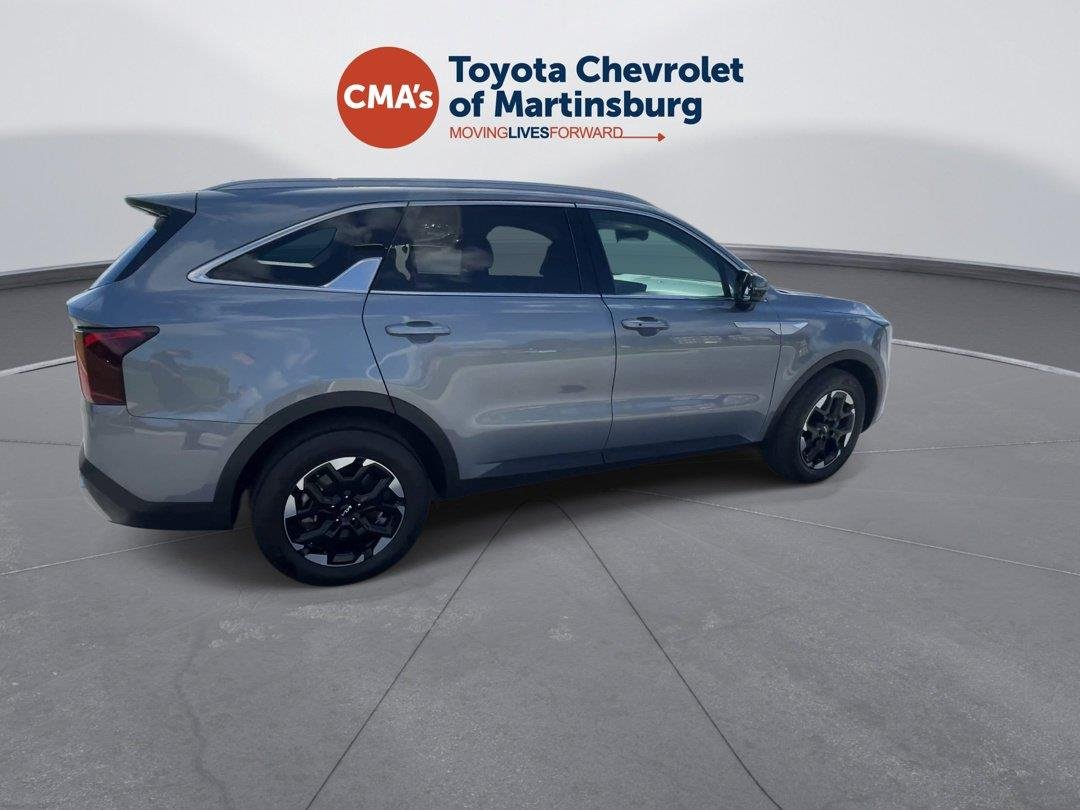 2025 Kia Sorento S - Photo 6