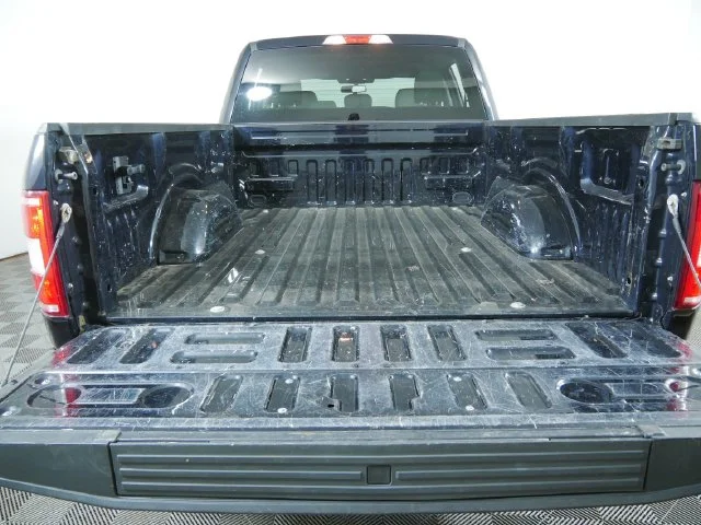 Certified Used 2020 Black Ford XLT image 16