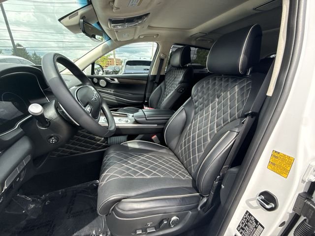 Used 2023 White Genesis 3.5T image 11