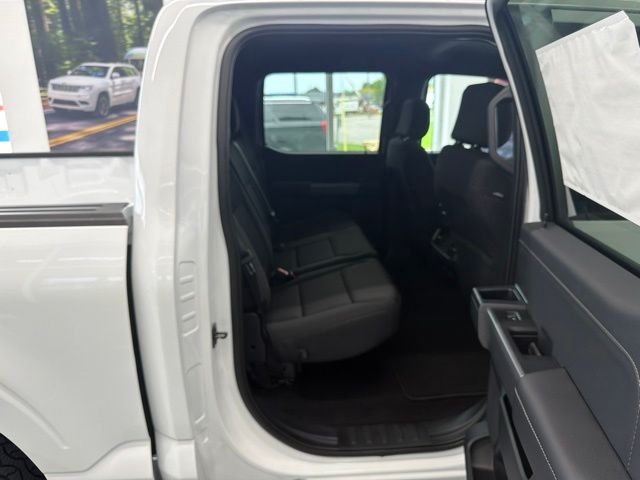 New 2026 Oxford White Ford XLT image 48