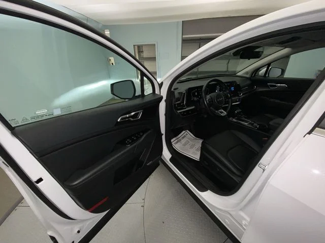 Used 2023 White Kia EX image 11