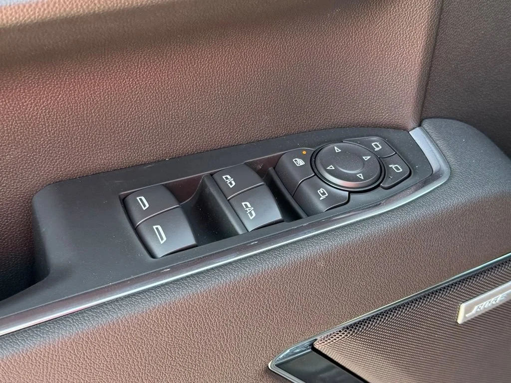 New 2026 Onyx Black GMC SLT image 33