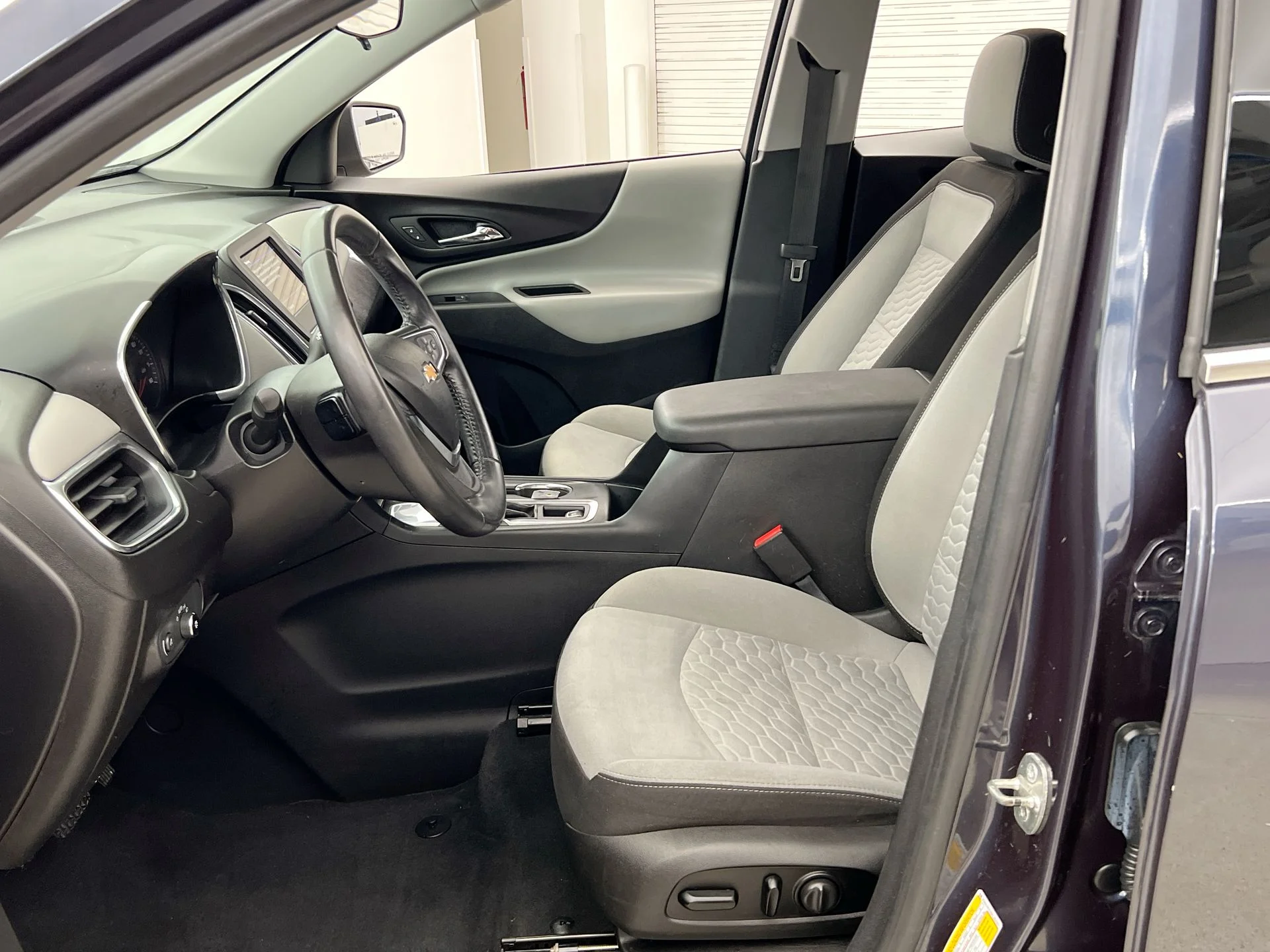 Used 2019 Blue Chevrolet LT image 9