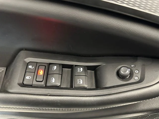 Used 2024 Silver Jeep Altitude image 23