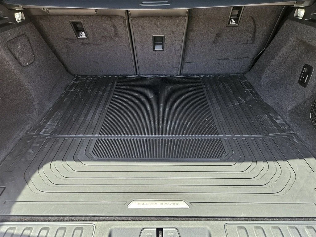 2025 Land Rover Range Rover Sport SE - Photo 32