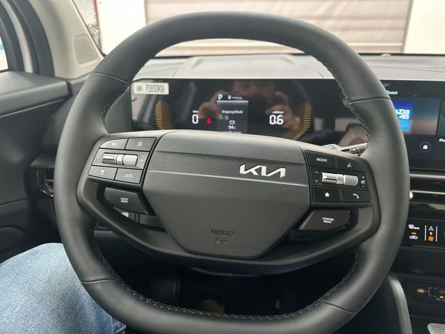 New 2026 Glacial White Pearl Kia EX image 12