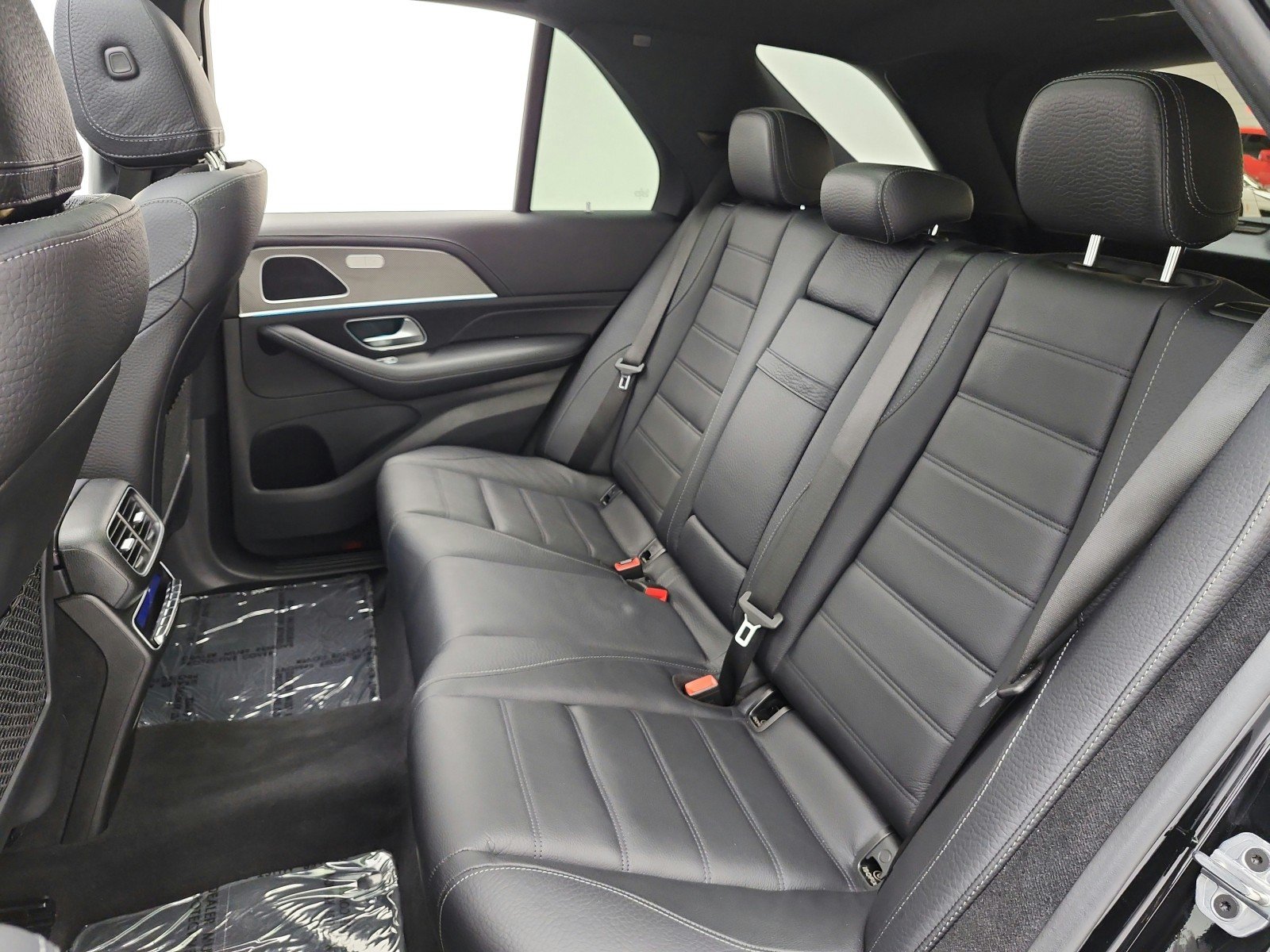 Used 2023 Black Mercedes-Benz GLE 450 4MATIC® SUV image 13
