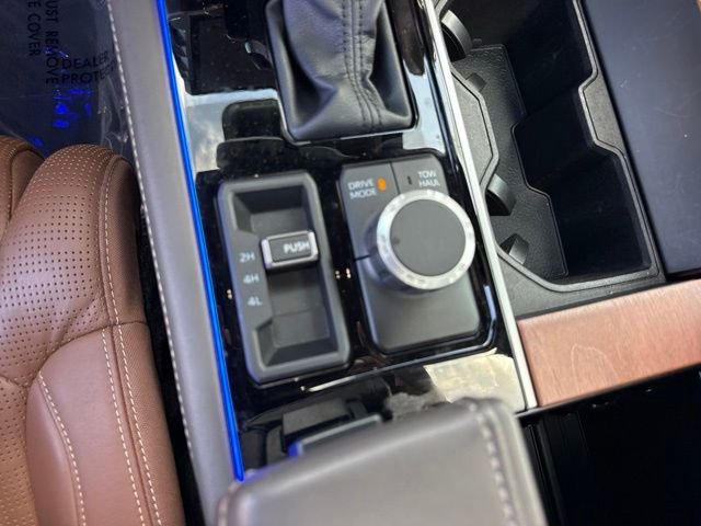 2025 Toyota Tundra 1794 Edition - Photo 26