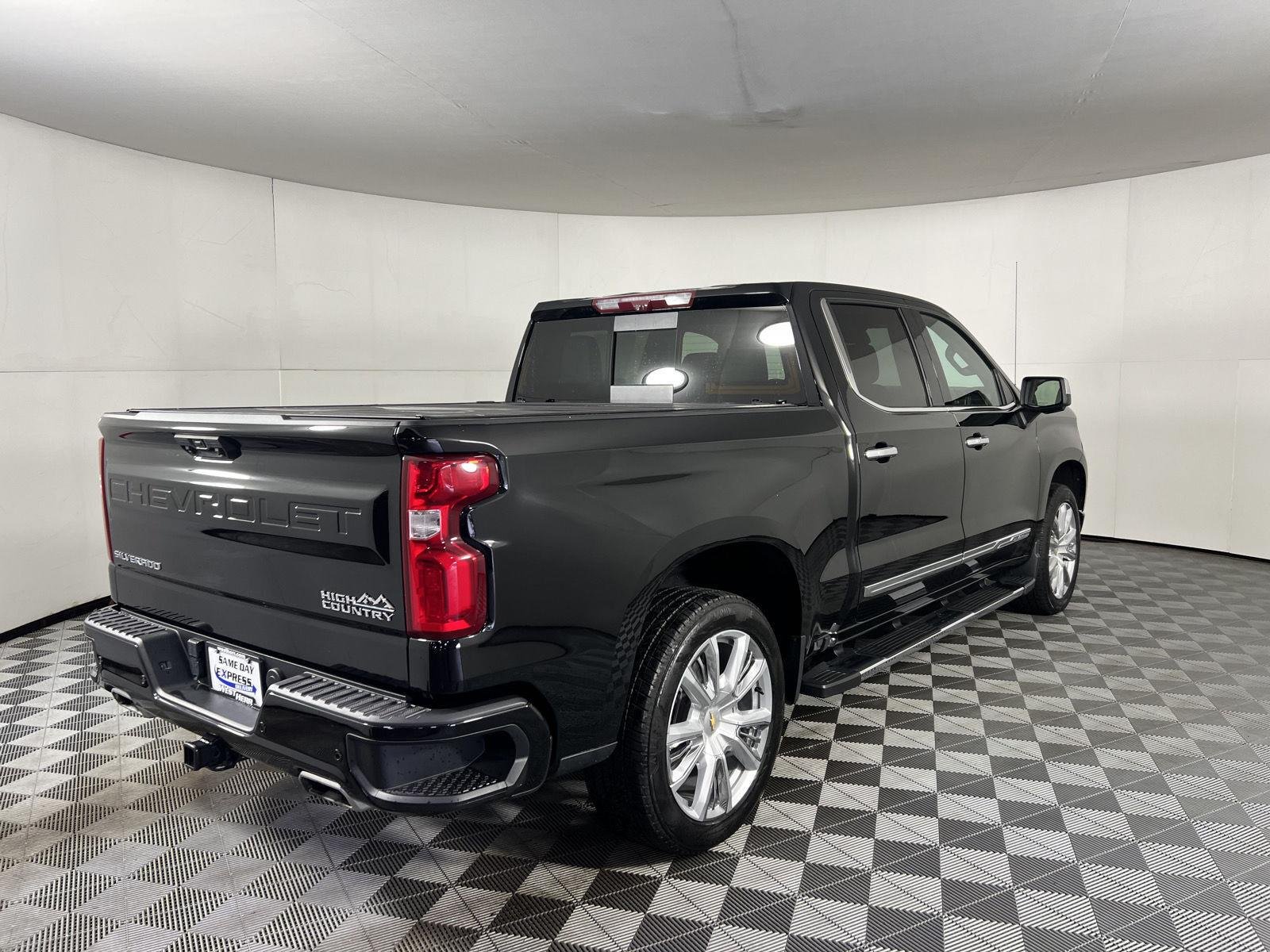 Used 2024 Black Chevrolet High Country image 24