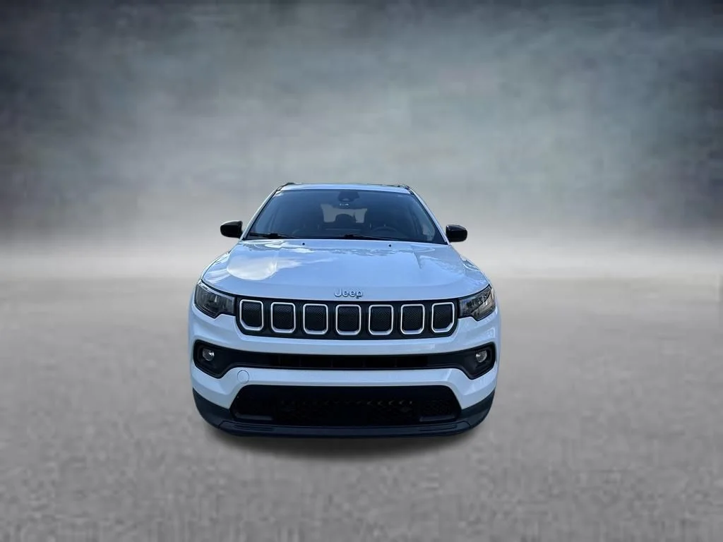 Used 2022 Jeep Compass Latitude Lux with VIN 3C4NJDFB3NT127516 for sale in North Miami Beach, FL
