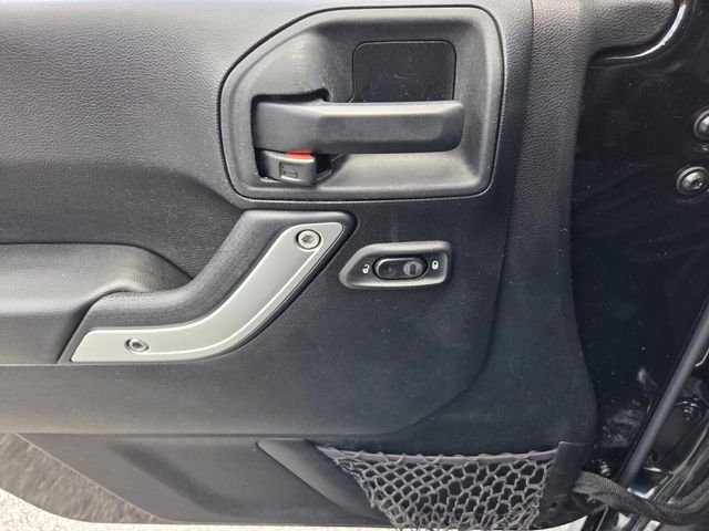 Used 2014 Black Jeep Rubicon image 25