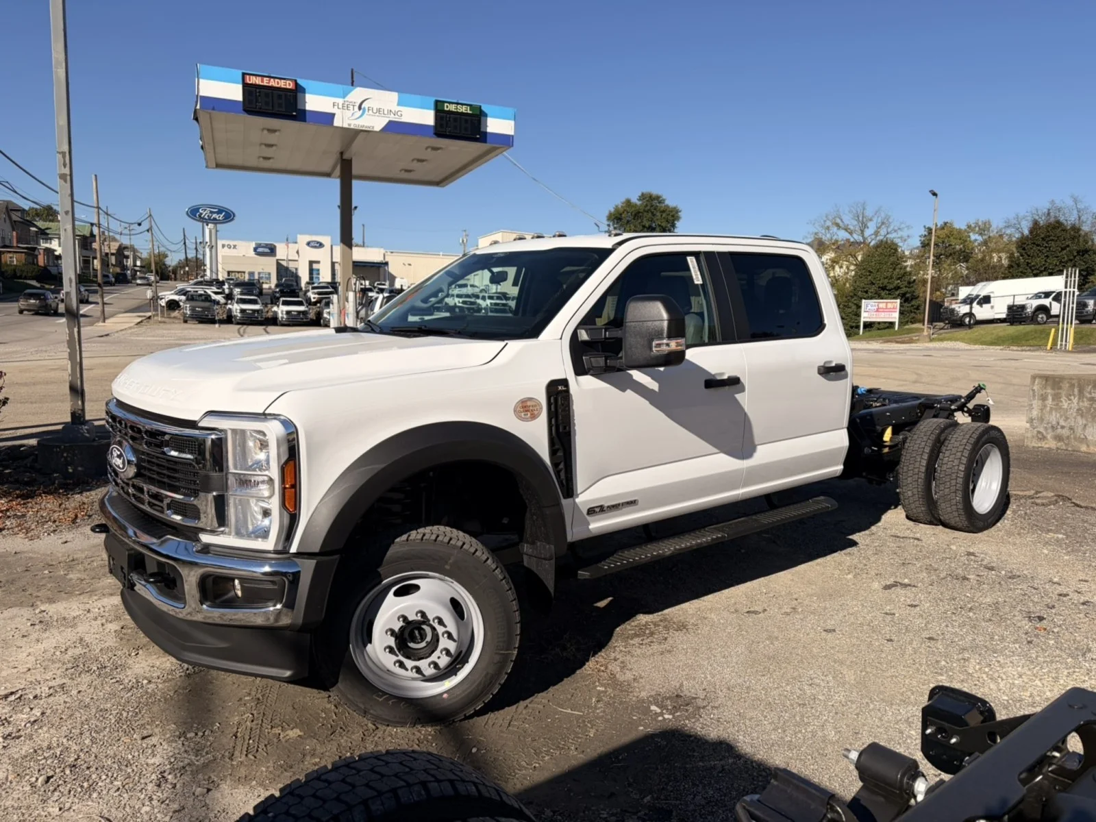 New 2027 Oxford White Ford XL image 1