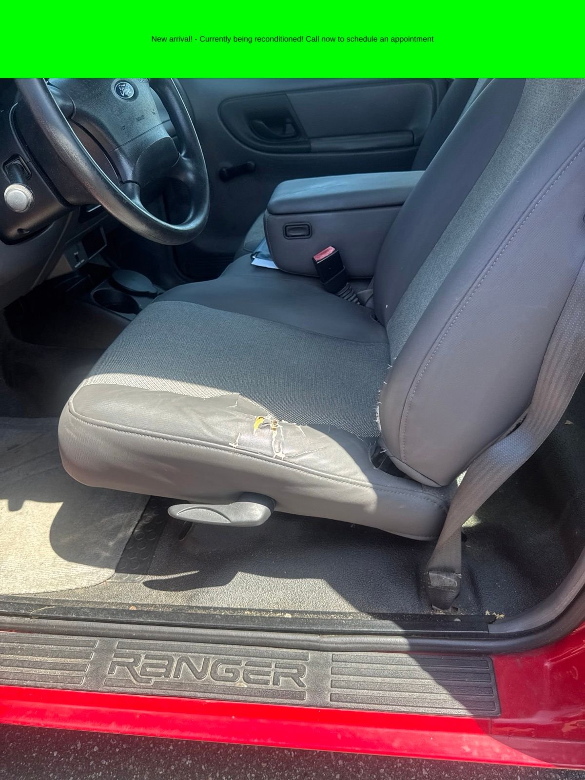 Used 2001  Ford Edge image 4