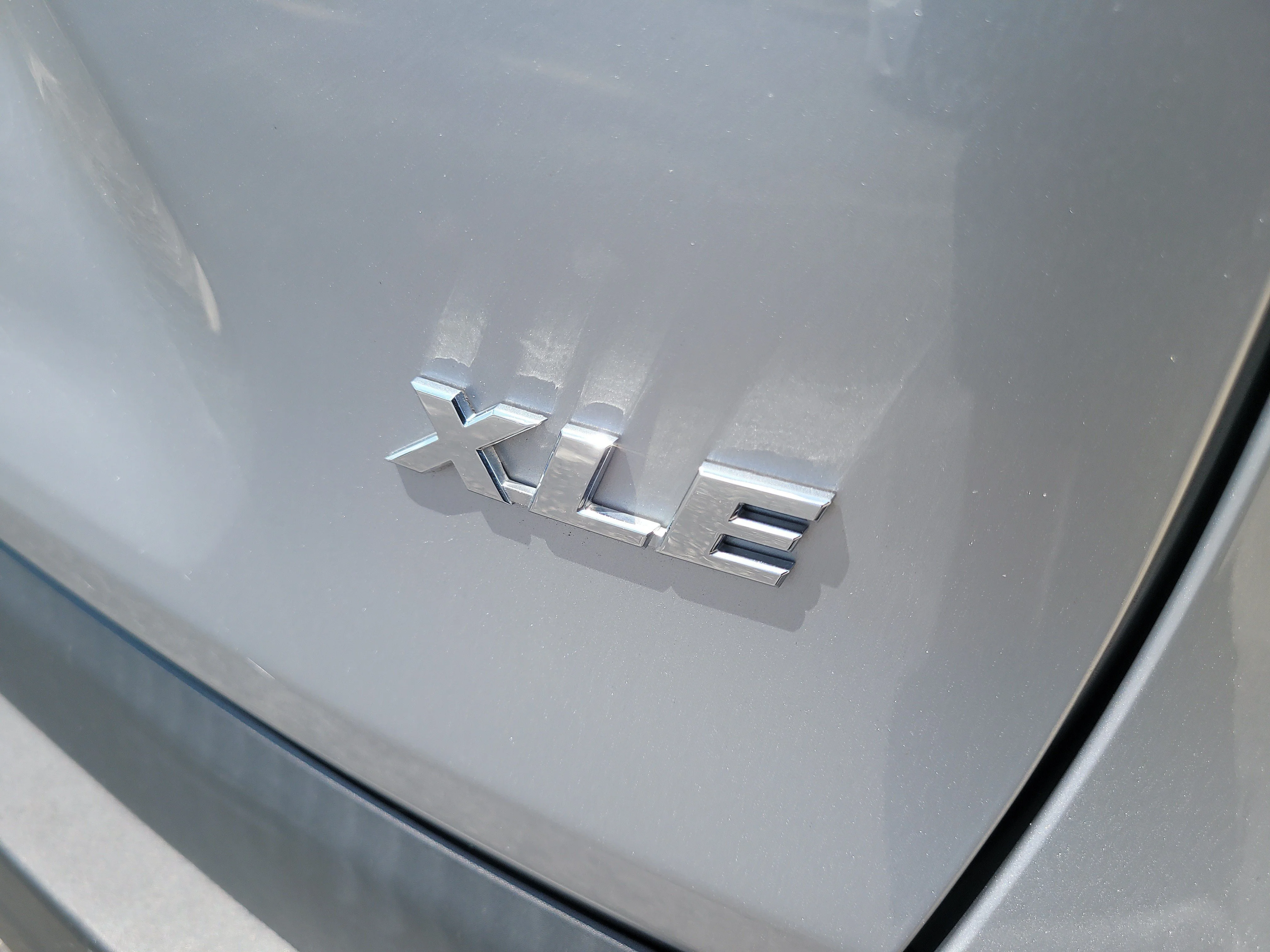 Used 2023  Toyota XLE image 10