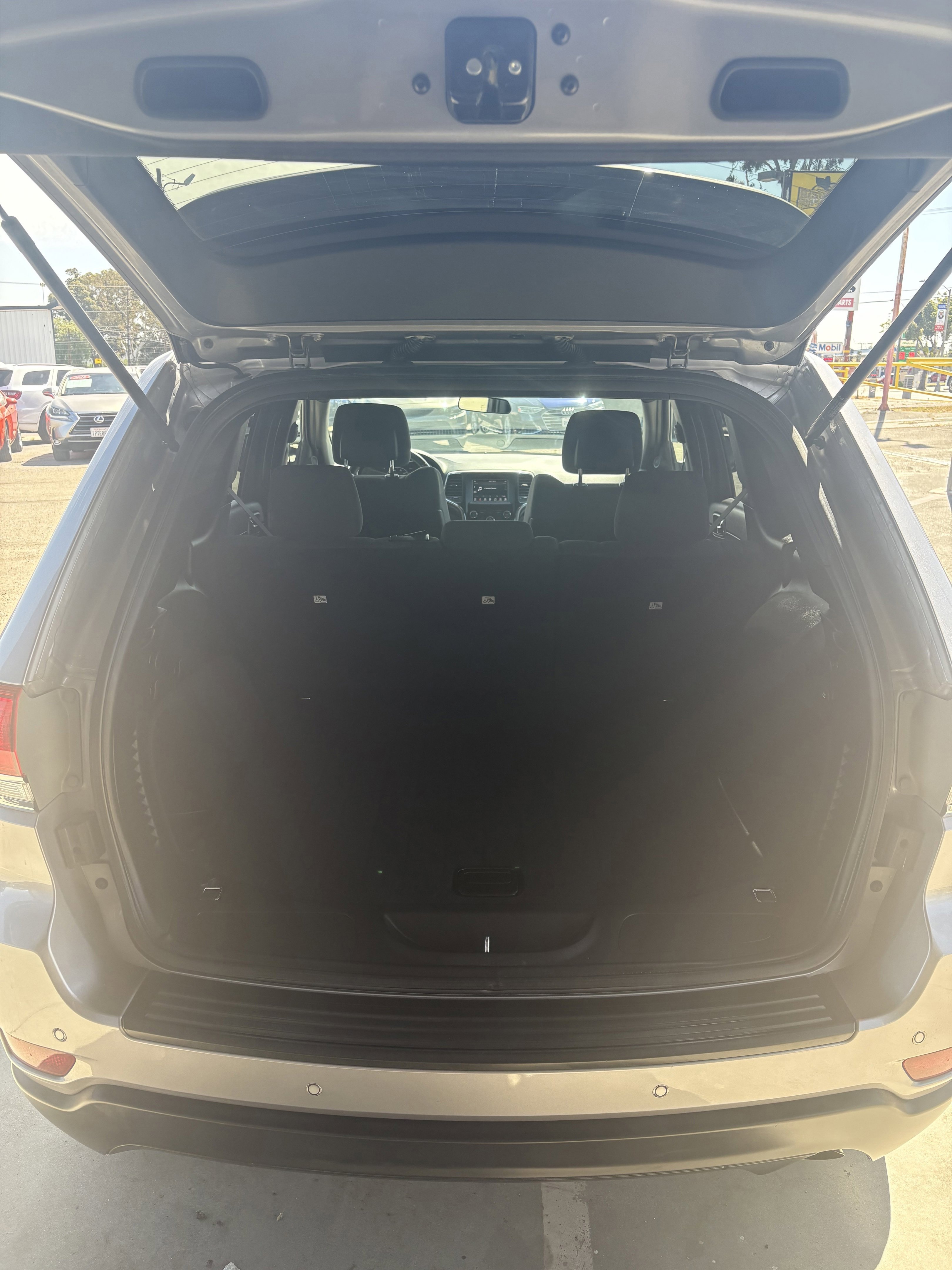 2019 Jeep Grand Cherokee Laredo E - Photo 6