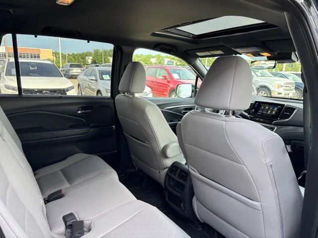 Used 2019 Green Honda EX-L image 28