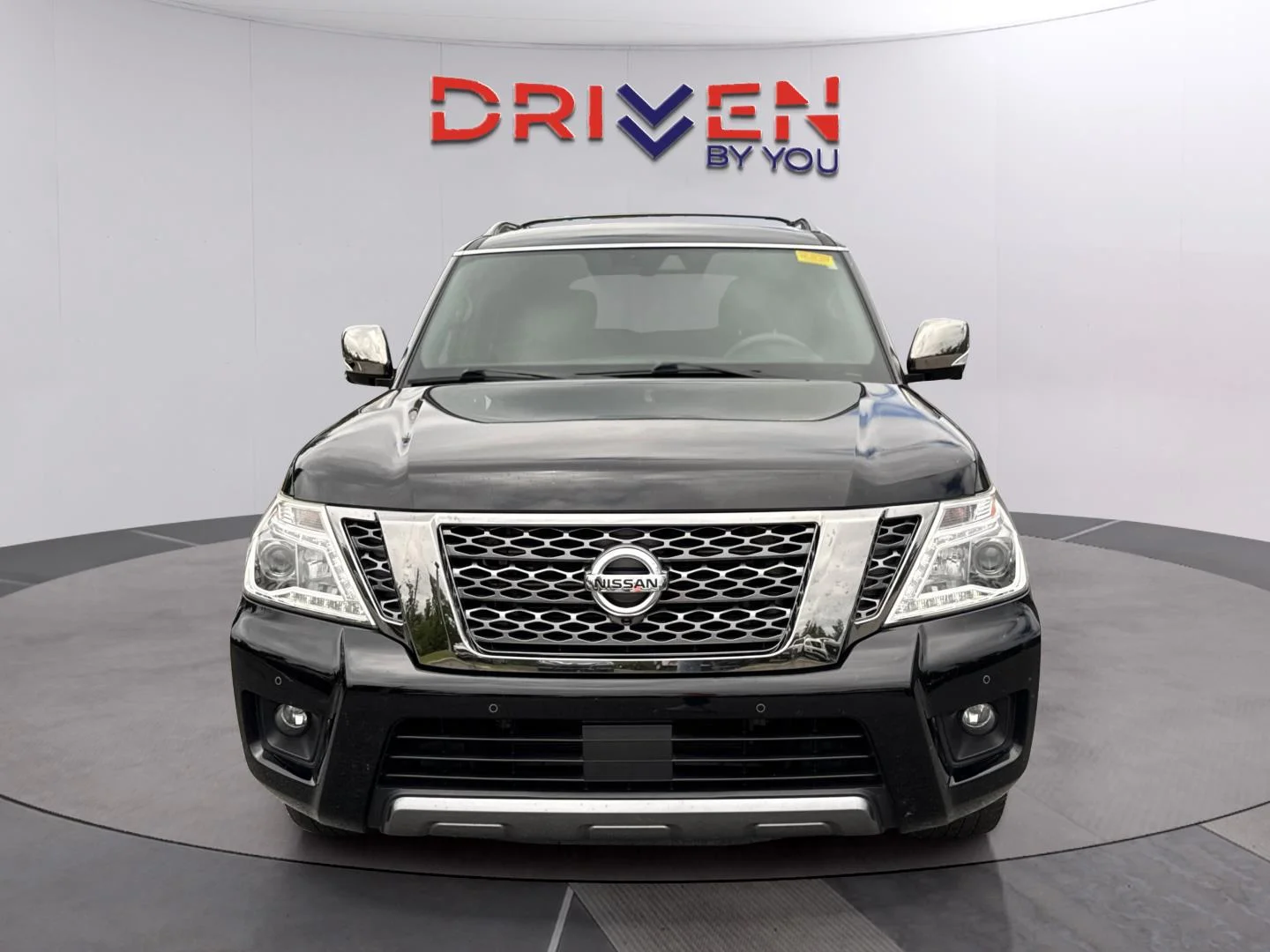 Used 2019 Super Black Nissan Platinum image 9