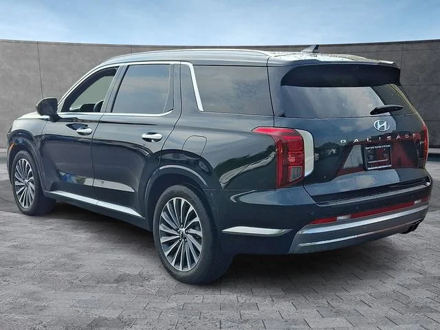 Used 2024 Green Hyundai Calligraphy image 4