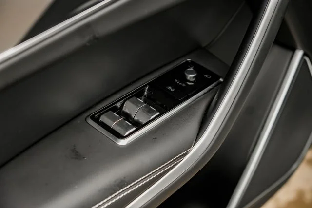 2026 Jaguar F-Pace R-Dynamic S - Photo 53
