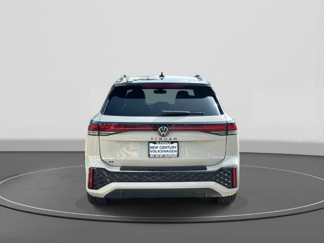2026 Volkswagen Tiguan photo 4