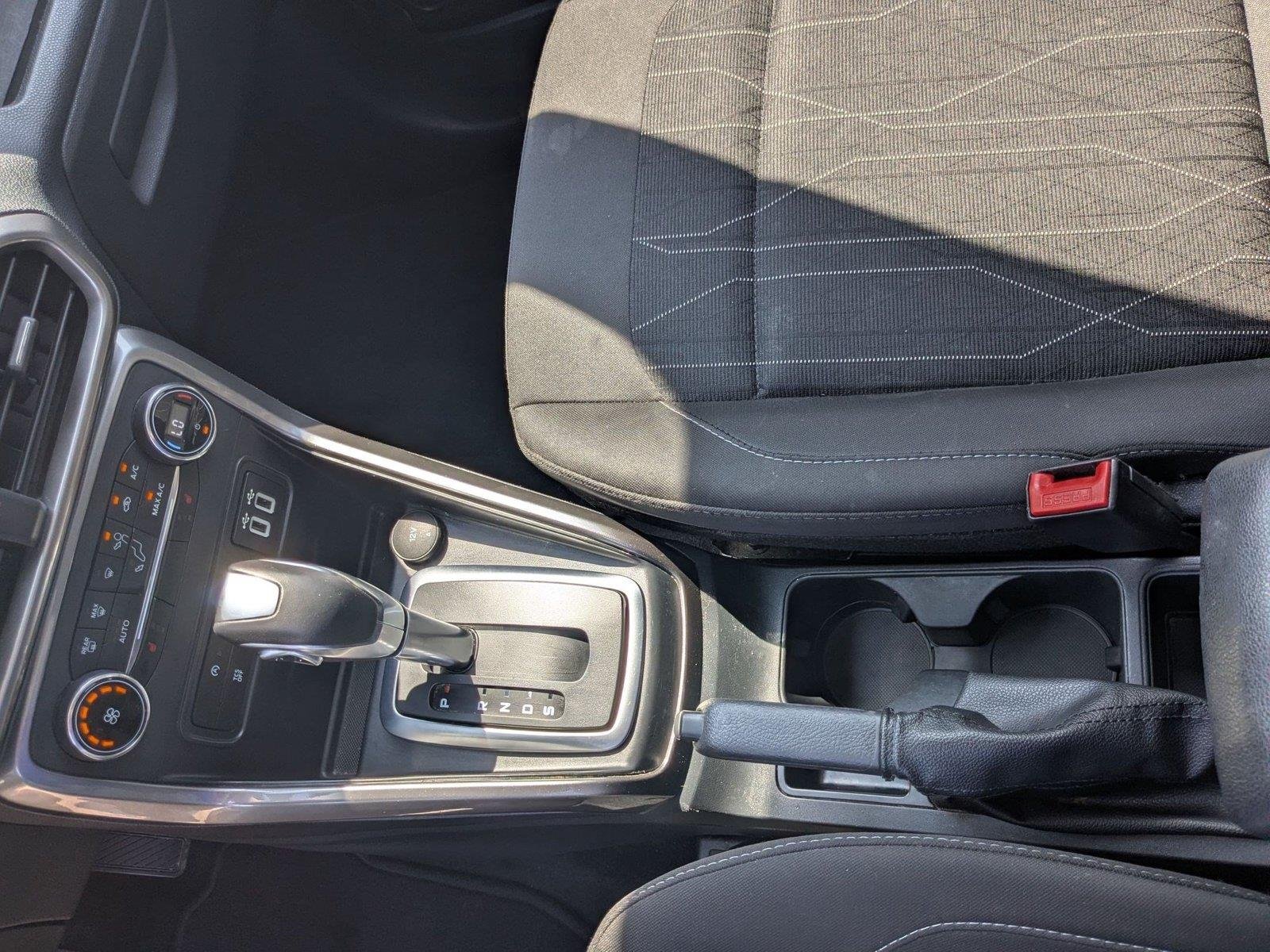 Used 2018 Smoke Metallic Ford SE image 17