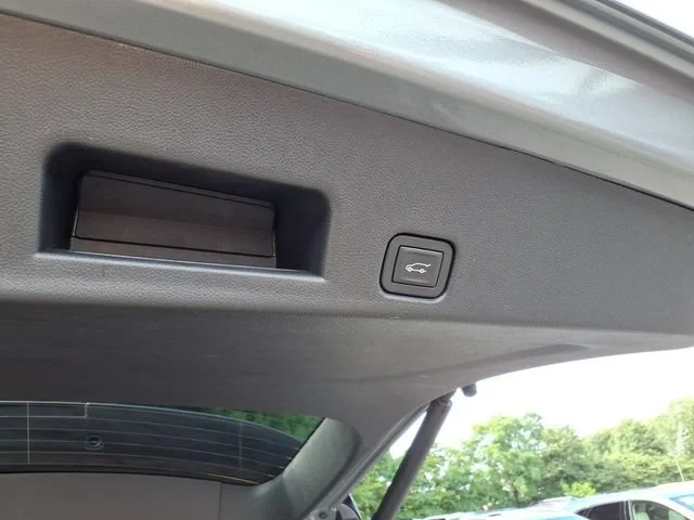 2024 GMC Acadia Denali - Photo 15
