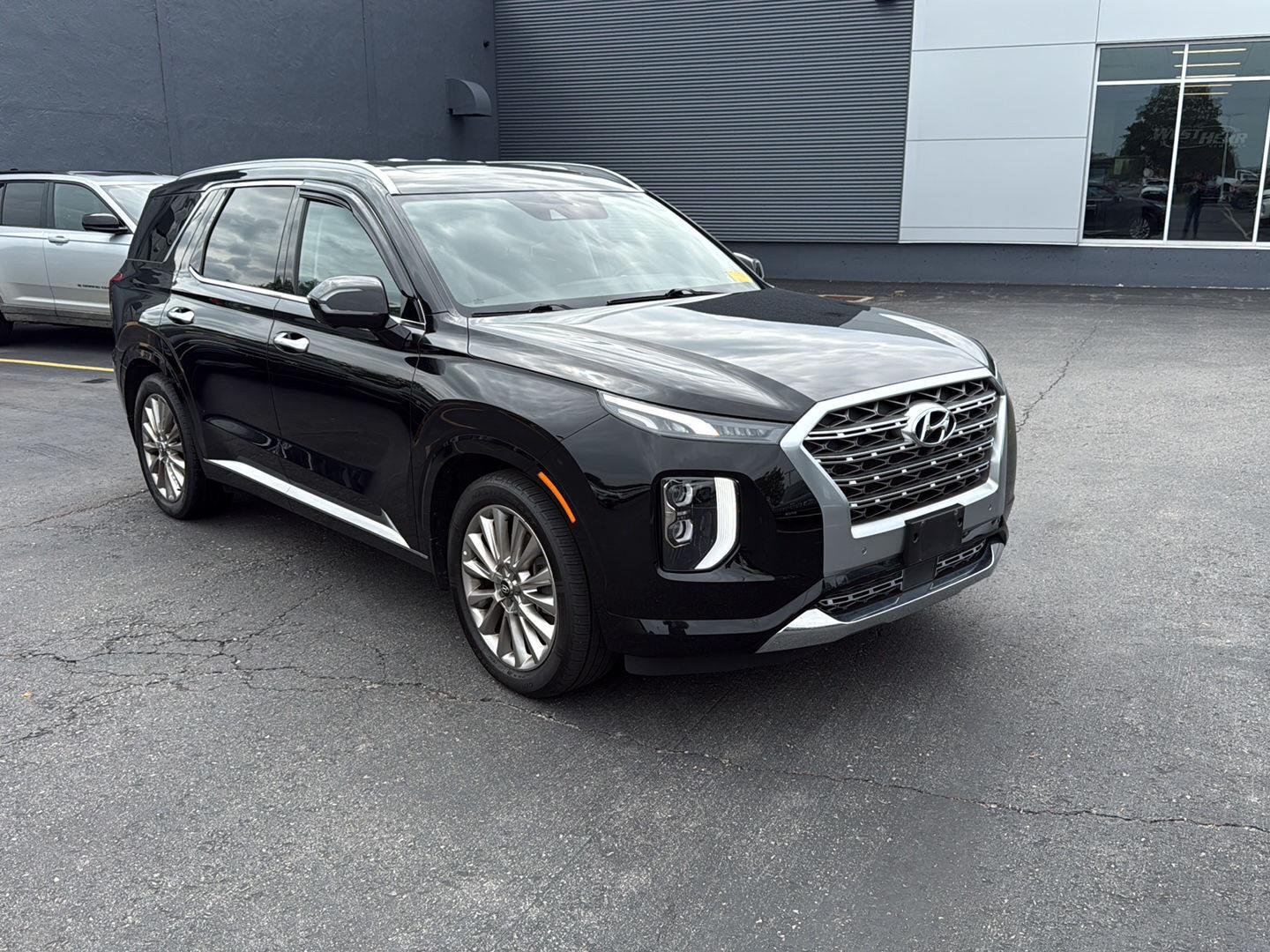 Used 2020 Becketts Black Hyundai Limited image 11