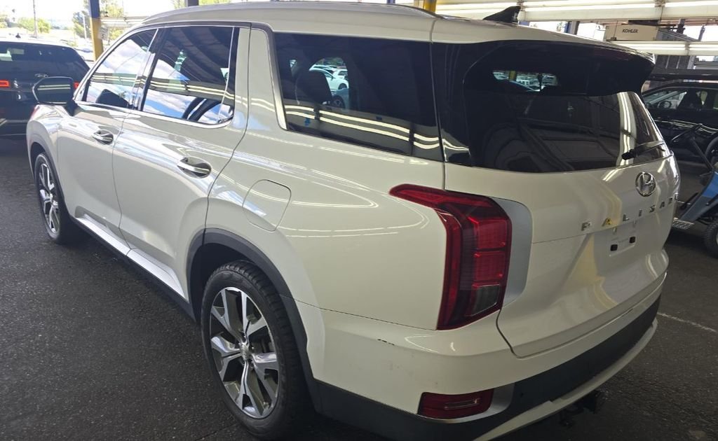 Used 2022 White Hyundai SEL image 5