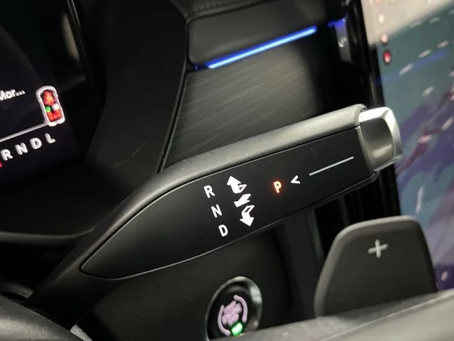 2026 GMC Acadia AT4 - Photo 17