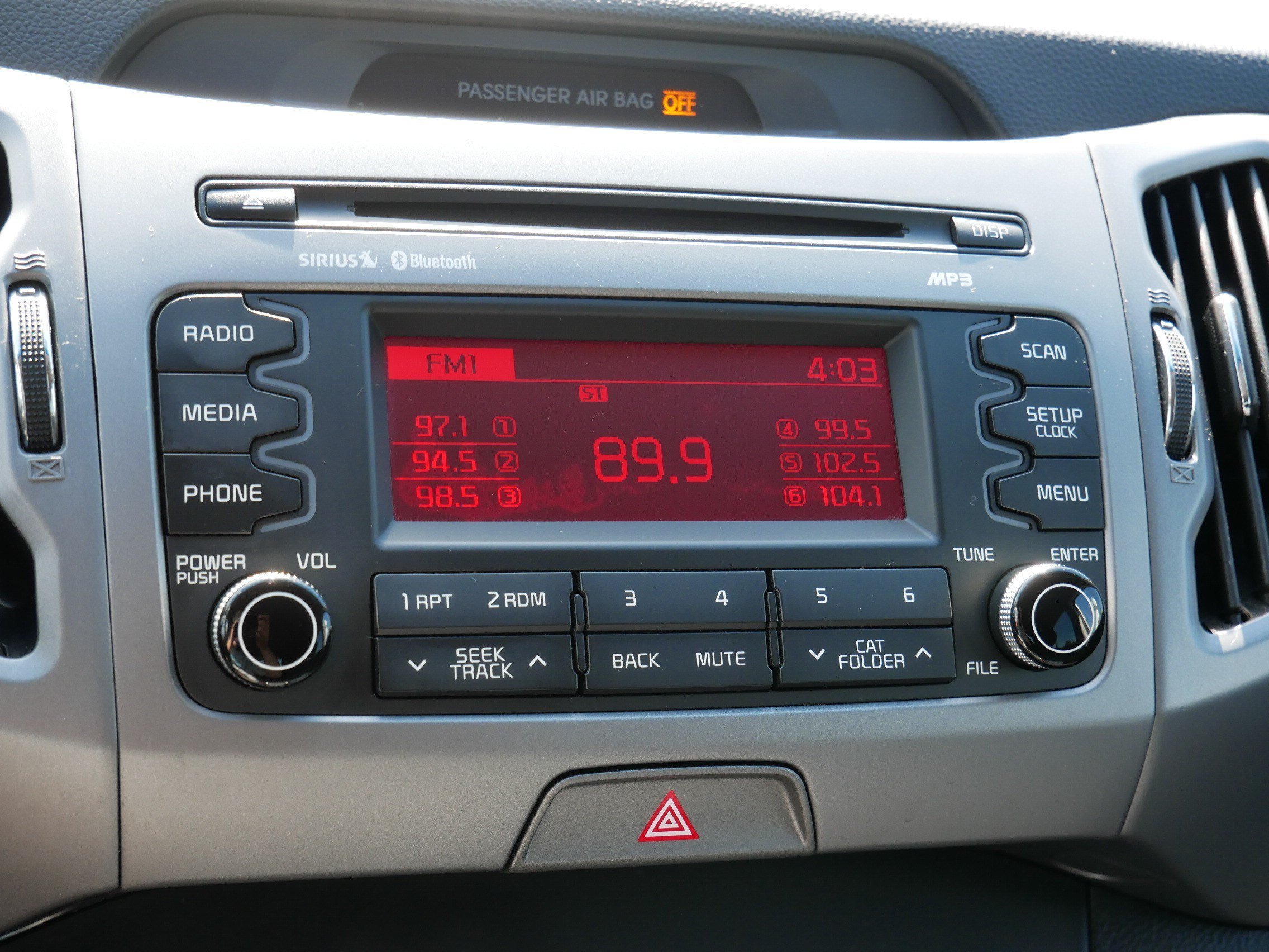 Used 2015 Mineral Silver Kia LX image 22