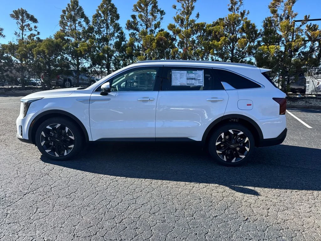 New 2026 White Kia EX image 6