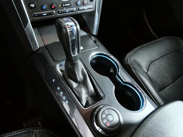 Used 2016 Red Ford Limited image 19