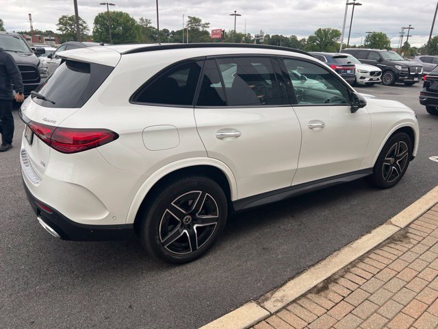 Used 2024 White Mercedes-Benz GLC 300 image 3