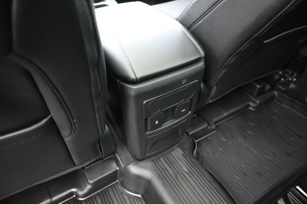 Certified Used 2023 Green Ford XLT image 22