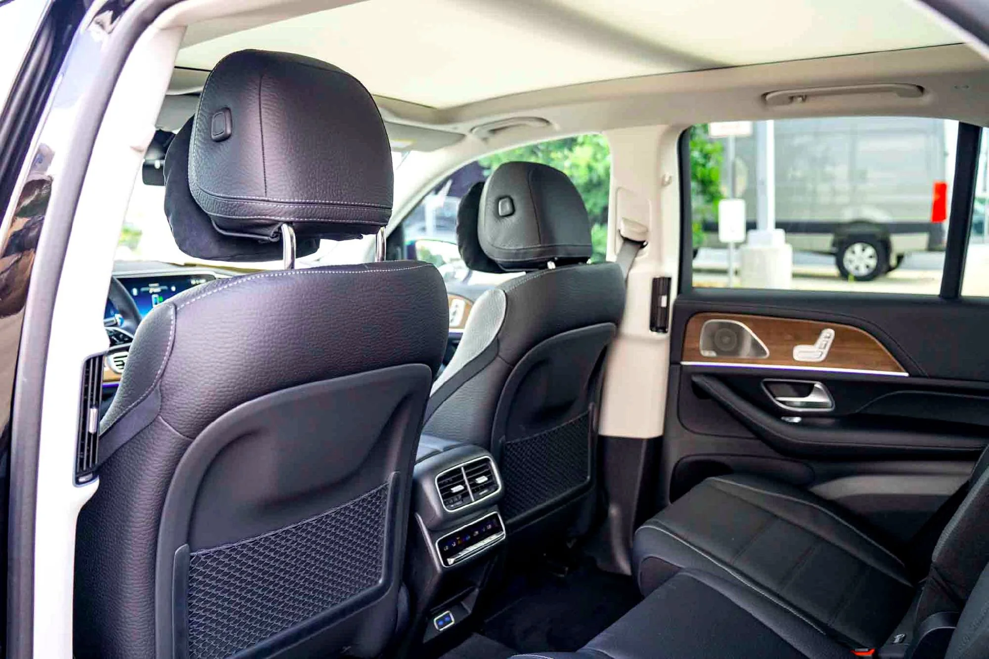 New 2026 Obsidian Mercedes-Benz GLE 450 image 20