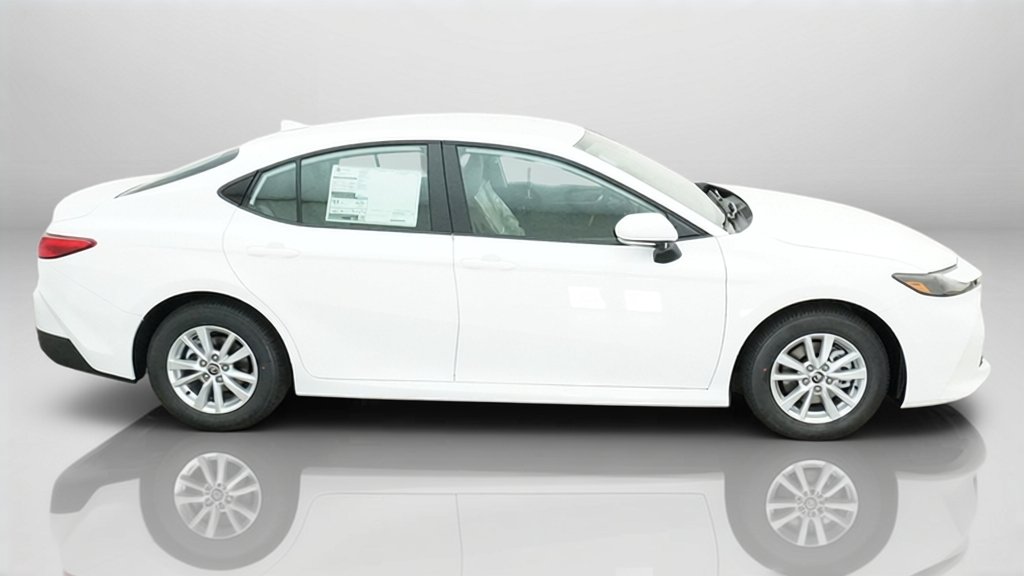 New 2026 Ice Cap Toyota LE image 7