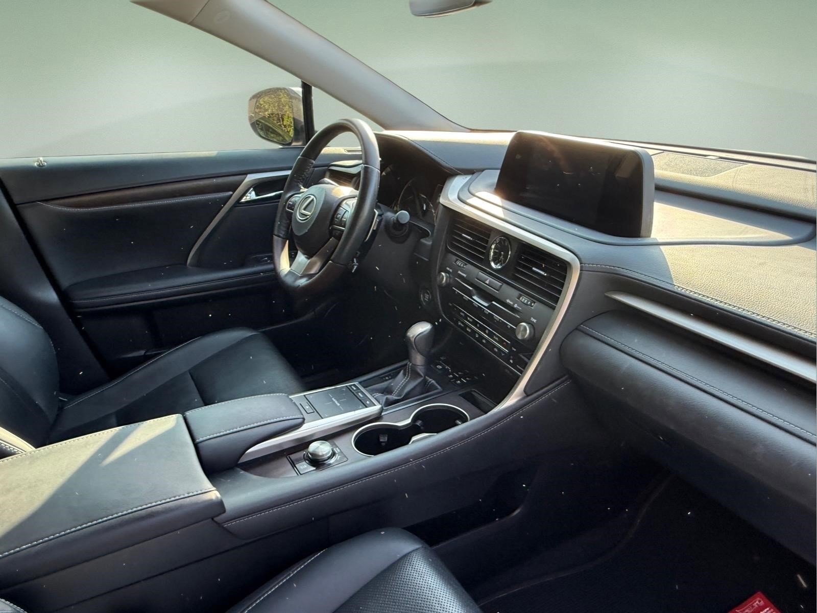 Used 2022 White Pearl Lexus RX 350 image 21