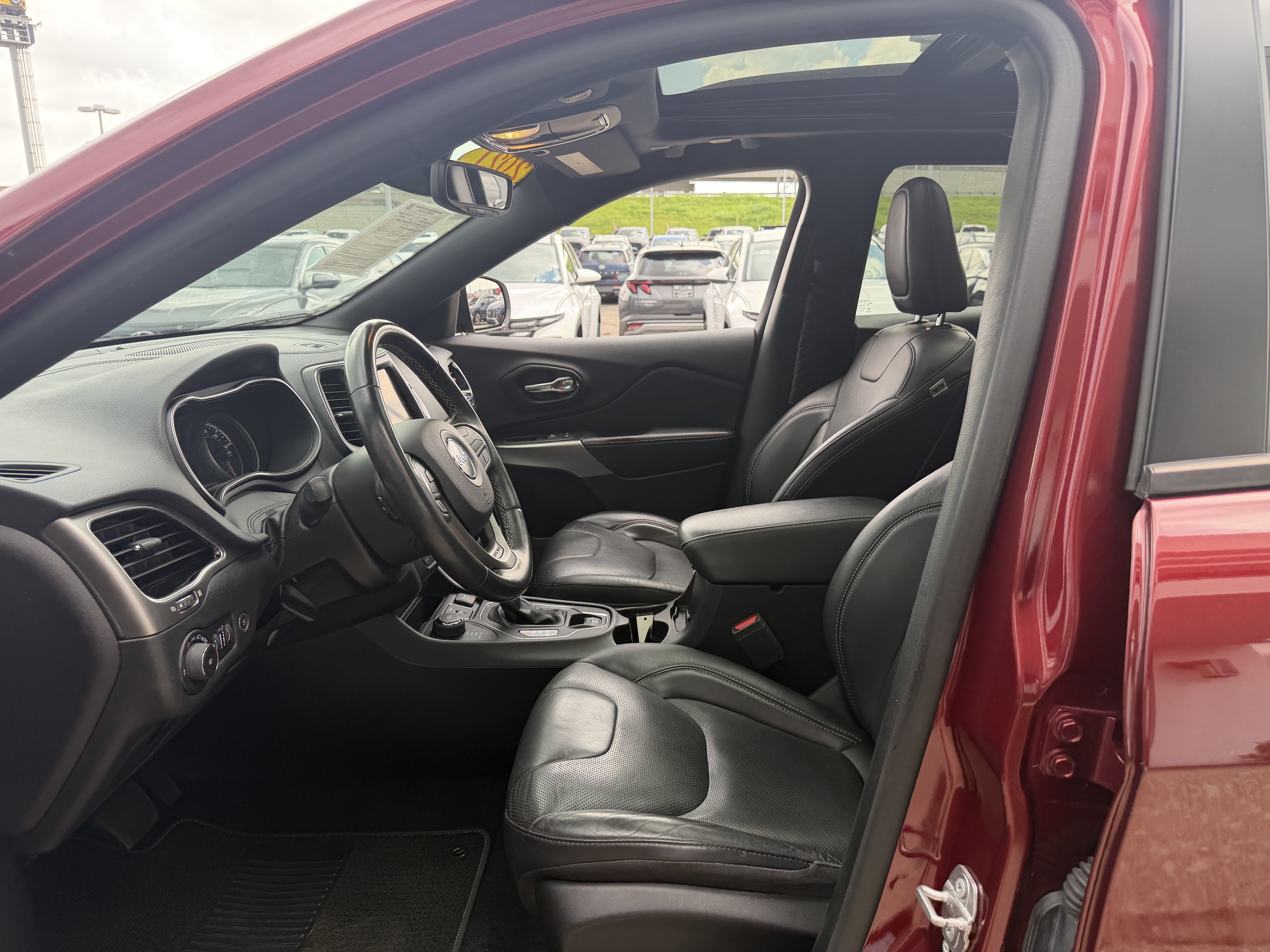 Used 2021 Velvet Red Pearlcoat Jeep 80th Anniversary image 37