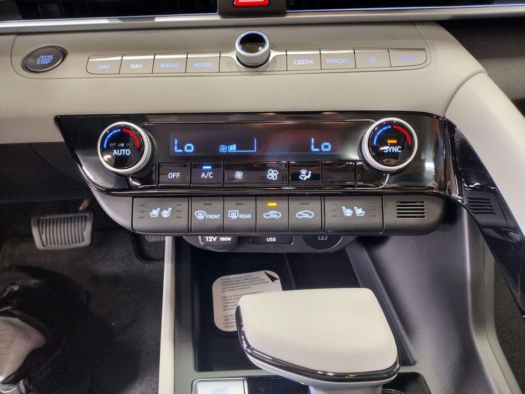 New 2026 White Hyundai Limited image 28