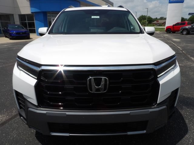 New 2026 Platinum White Pearl Honda Touring image 2
