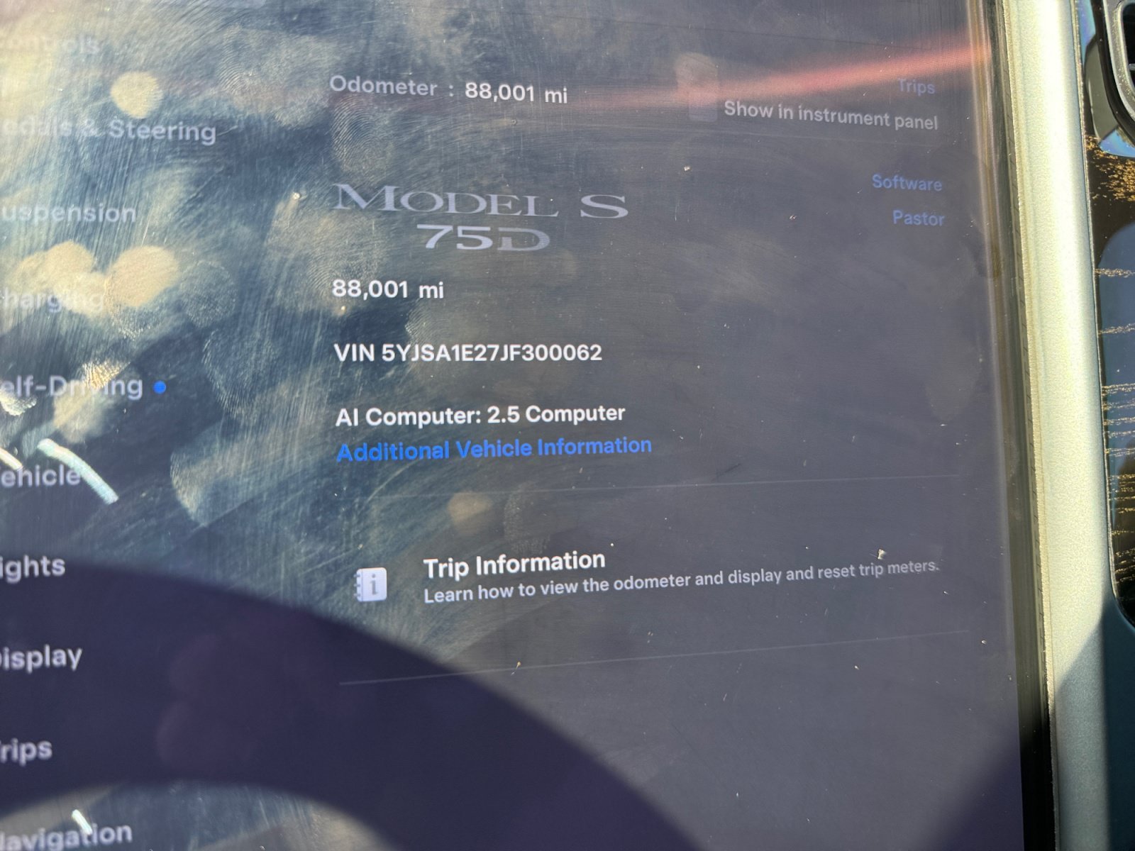 Used 2018 Obsidian Black Metallic Tesla 75D image 11